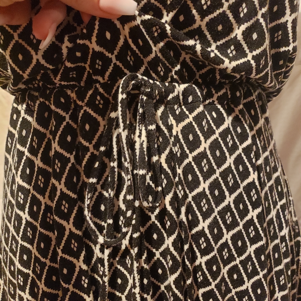 Dress - Picture 2 of 8